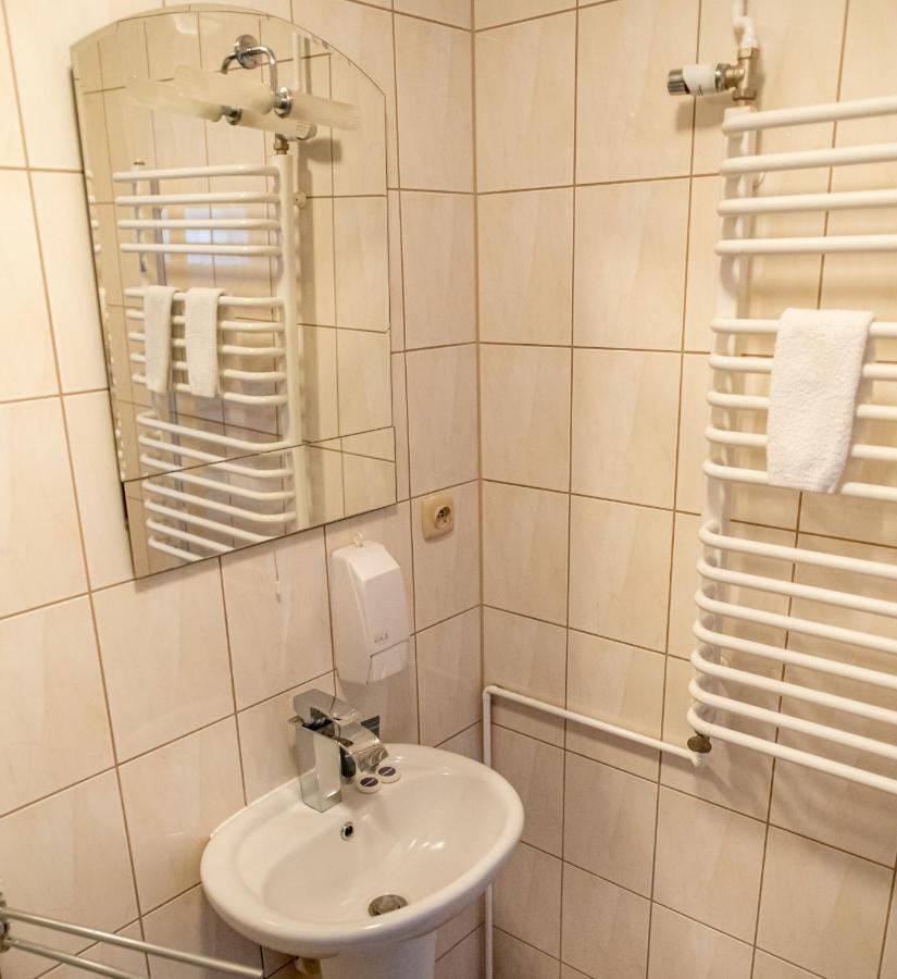 Babilon Krzeszow Aparthotel Exterior foto